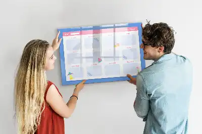 Magnetisk månedsplanner tavle til tegning