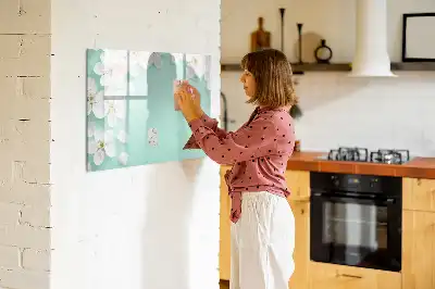 Magnetisk tegnetavle med motiv af flydende margueritter