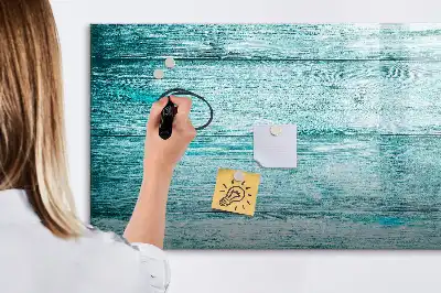 Magnetisk skrivetavle i gammelt blåt træ