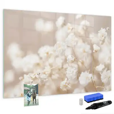 Magnetisk tegnetavle med små hvide blomster
