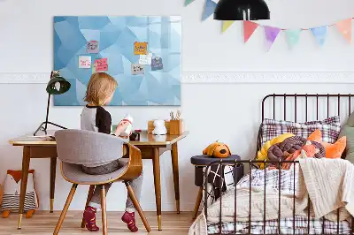 Magnetisk tegnetavle med trekantet abstrakt motiv
