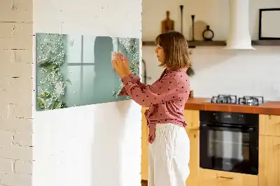 Magnetisk tegnetavle med motiv af subtile blomster