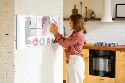 Magnetisk skrivetavle med glade bogmærker