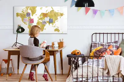 Magnetisk skrivetavle med motiv af gyldent verdenskort