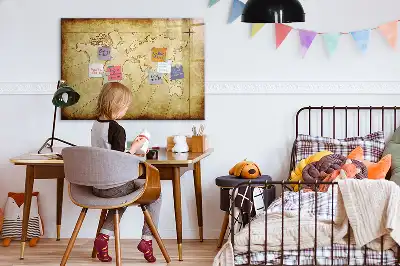 Magnetisk tegnetavle med motiv af gammelt verdenskort