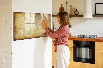 Magnetisk tegnetavle med motiv af gammelt verdenskort