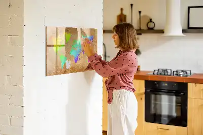Magnetisk skrivetavle med motiv af verdenskort i regnbuefarver