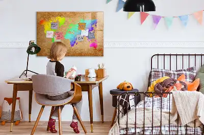 Magnetisk skrivetavle med motiv af verdenskort i regnbuefarver