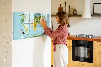 Magnetisk skrivetavle med verdenskort og dyr