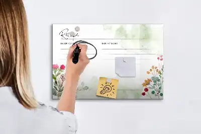 Magnetisk tegnetavle med plads til opskrifter