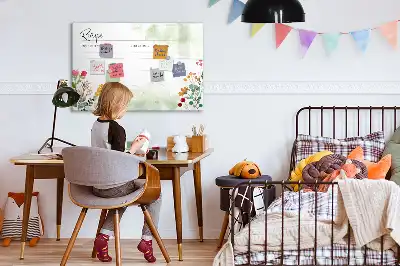 Magnetisk tegnetavle med plads til opskrifter