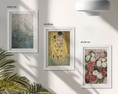 Billedvæg med blomster og træer i Gustav Klimts malerstil fra Kysset