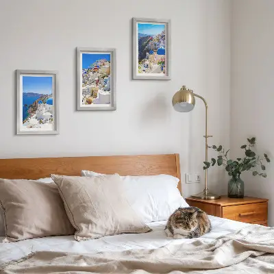 Moderne billedsæt med landskabsudsigt over byen Oia på Santorini i Grækenland