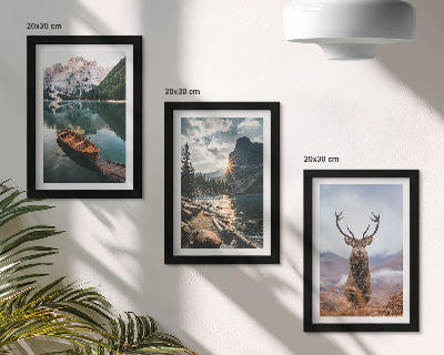 Pakke med billeder og rammer Bjergsøbåd solnedgang hjorte i naturen