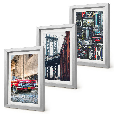 Billedvæg En gammel bil på gaden nær Brooklyn Bridge og retro lydudstyr