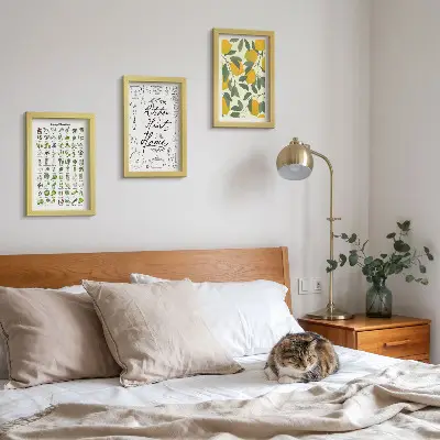 Moderne billedsæt med motiver af urter, køkkenskilt og malede citroner