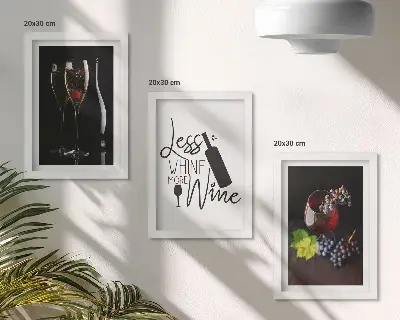 Billedvæg med motiv af vinglas, vindruer og tekst om vin