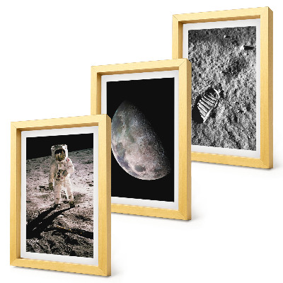 Moderne billedsæt Astronaut på månens fodaftryk foto