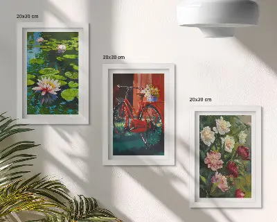 Billeder med rammer motiver af liljer på vandet, cykel i haven og farverige blomster