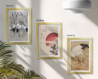 Billedvæg med japanske traneillustrationer i japandi-landskabsstil