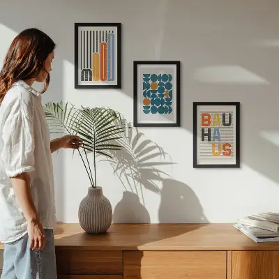 Plakater med geometriske mønstre i Bauhaus-stil pakke med billeder og rammer