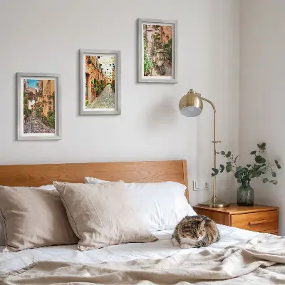 Billedvæg med charmerende gader og blomster i italiensk atmosfære