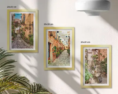 Billedvæg med charmerende gader og blomster i italiensk atmosfære