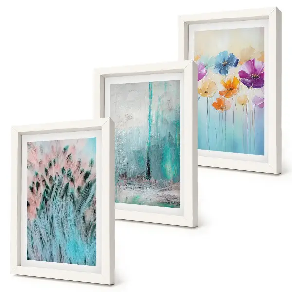 Billedvæg med blomster mod en baggrund af pastelfarver og fine mønstre