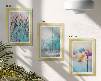 Billedvæg med blomster mod en baggrund af pastelfarver og fine mønstre