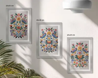 Billedvæg med blomstermønstre i intense farver på en hvid baggrund