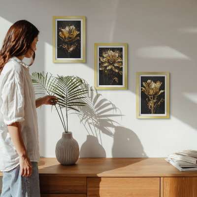 Billedvæg Blomster i gule nuancer på en mørk baggrund