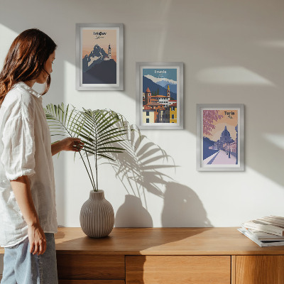 Moderne billedsæt Farverige illustrationer af bjerge og retroarkitektur