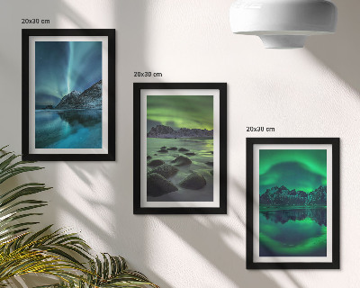 Moderne billedsæt Vinterlandskab med nordlys og bjerge