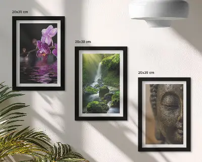 Billedrammer med motiv blomster i vandfald med grønne klipper og Buddha