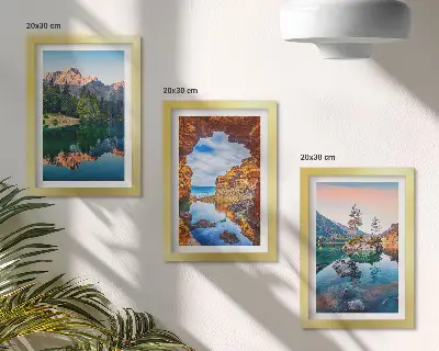 Billed- og rammesæt bjergsøer med refleksioner i vandet og klipper