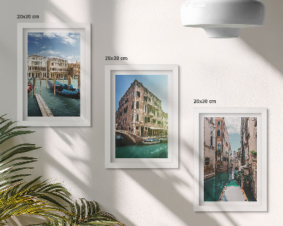 Pakke med billeder og rammer Udsigt over Venedig med kanaler og byarkitektur
