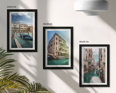 Pakke med billeder og rammer Udsigt over Venedig med kanaler og byarkitektur