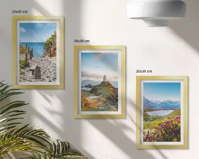 Moderne billedsæt med udsigt over fyrtårnsstranden, bjergene og blomsterne