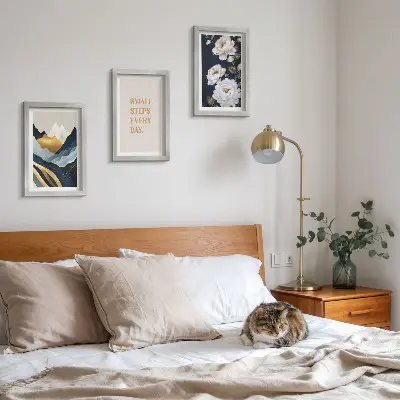 Moderne billedsæt med abstrakte bjergblomster og inspirerende bogstaver