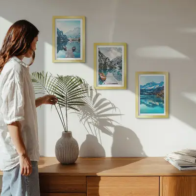 Billedvæg med bjergsøer pakke med rammer og motiver af både og refleksioner i vandet