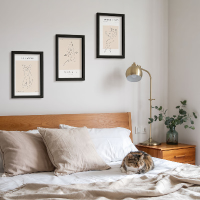 Pakke med billeder og rammer Lineære silhuetter af kvinder i minimalistiske plakater