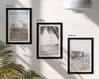 Moderne billedsæt Strand med trætrapper og gynge ved havet
