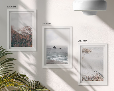 Pakke med billeder og rammer Bjerge, skyer, hav og sand i naturlige nuancer