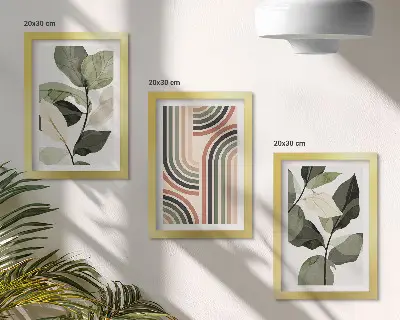 Billedvæg med plantemotiver og geometriske mønstre i grønne nuancer