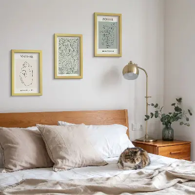 Billed- og rammesæt med linjer og plantemønstre i minimalistisk stil