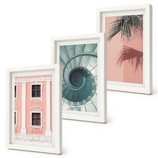 Billedvæg med pastelfarvet arkitektur og spiralmønstre