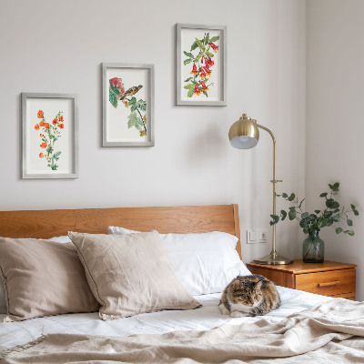 Pakke med billeder og rammer Malede retro blomster og en fugl på en gren