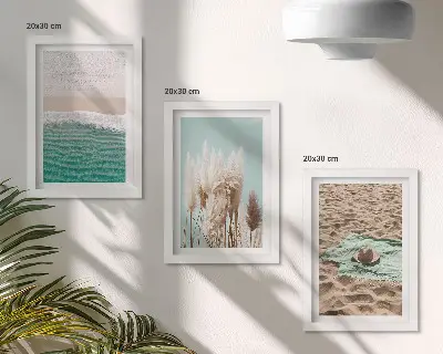 Billedvæg med motiv af strand, bølger, græs, hat, sand og afslappende natur