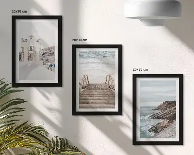 Moderne billedsæt med udsigt over havet og Santorinis arkitektur mod himlen