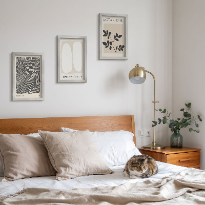 Billedvæg Blomstermønstre og minimalistiske linjer i neutrale farver